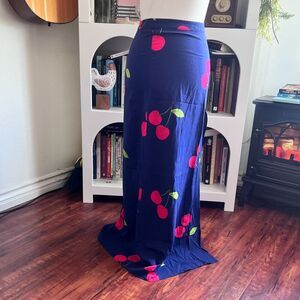 Forever 21 Womens Blue Cherry Print Maxi Length Skirt Sz XS Twee‎ Tomato Girl